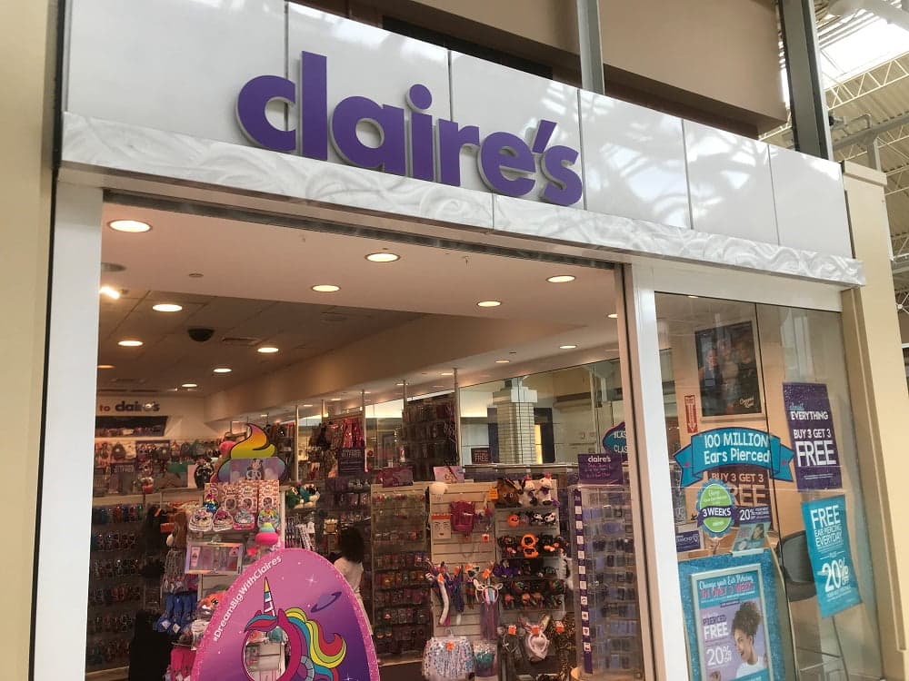تحميل تطبيق كليرز السعوديه للتسوق Claris 2023 اخر اصدار للاندوريد والايفون 3 2019 03 06T131125Z 1 LYNXNPEF2514U RTROPTP 4 FDA CLAIRES ASBESTOS IA5